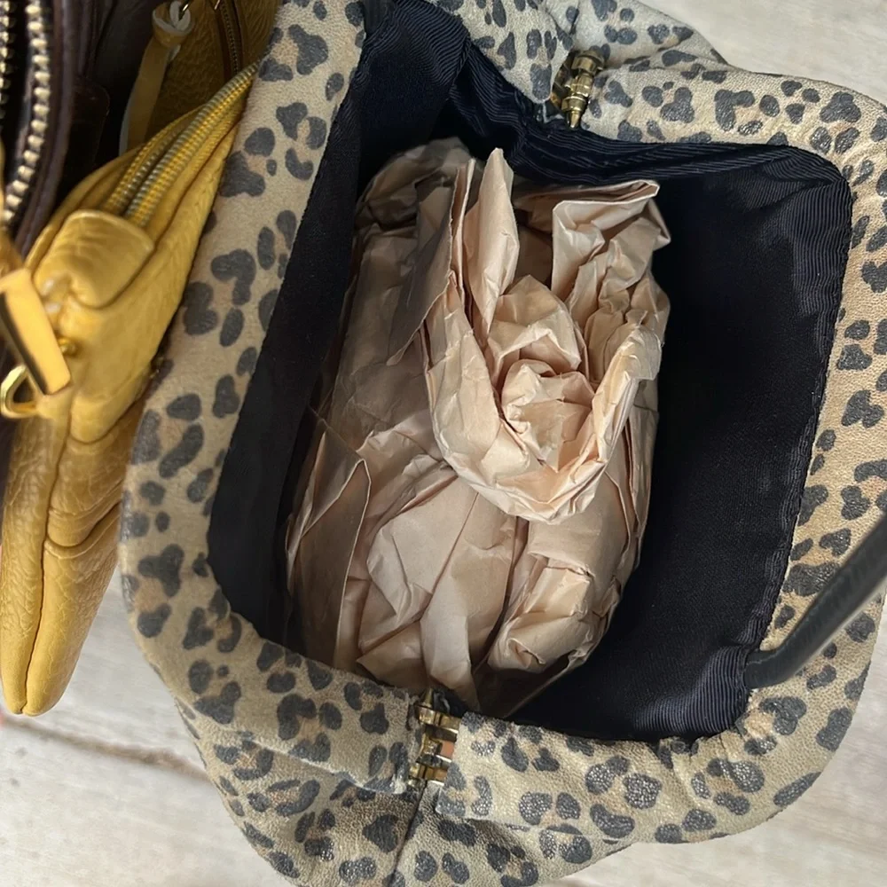 Leopard purse - Picture 2 of 2